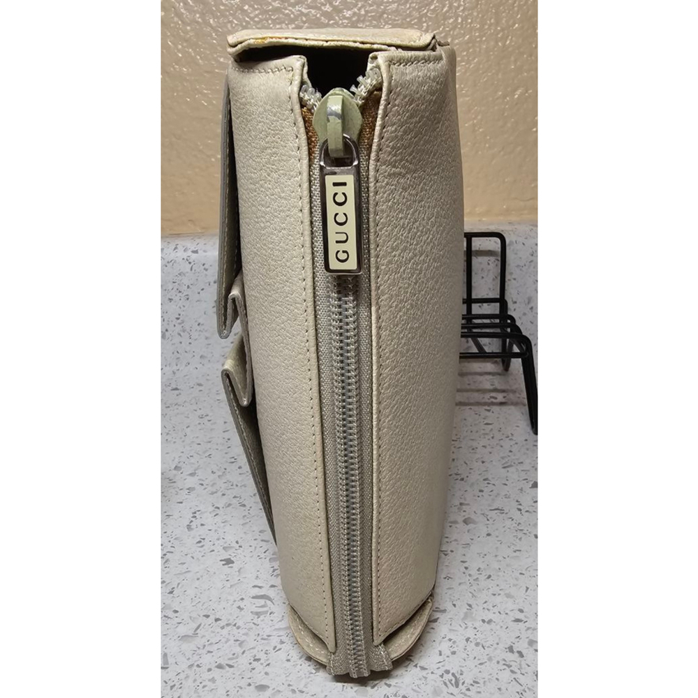 90s Vintage Beige/ Cream Gucci Pouch - Picture 6 of 9